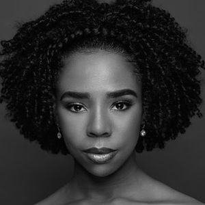 Meet your Posher, Nia